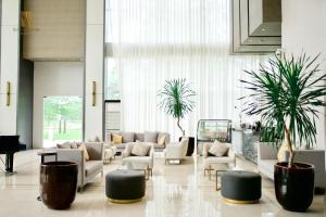 Posezení v ubytování Sotogrande Davao Hotel