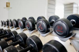 Fitness centrum a/nebo fitness zařízení v ubytování Sotogrande Davao Hotel