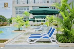 Bazén v ubytování Sotogrande Davao Hotel nebo v jeho okolí