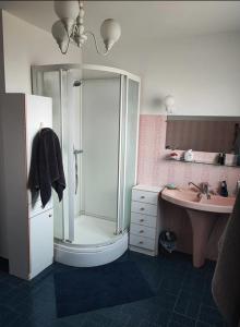 Photo de la galerie de l'établissement Maison d'hôtes chez Thibaut, à Pougues-les-Eaux