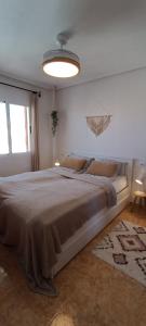 Posteľ alebo postele v izbe v ubytovaní PMT17 - Penthouse apartment with pool and close to beach