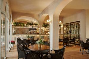 Reštaurácia alebo iné gastronomické zariadenie v ubytovaní B bou Hotel La Viñuela & Spa
