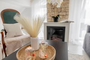 Posezení v ubytování Design Maisonette - 24h Self-Check- GONDWANA Park - bis 7 Pers - In direkter Weihernähe - Parkplatz - WiFi - Balkon -Terrasse