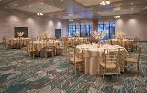 Restaurace v ubytování Tru By Hilton Pompano Beach Pier