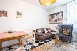 Posezení v ubytování Apartment "Deluxe" Innsbruck - Mutters