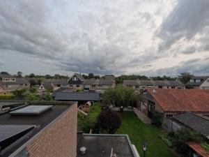 - une vue depuis le toit d'une maison dans l'établissement Pancras Penthouspitality, à Sint Pancras