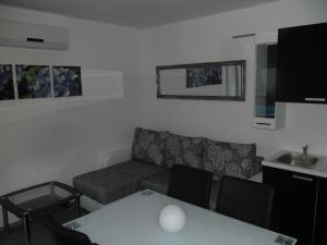 Istumisnurk majutusasutuses Rooms & Apartments Marinero