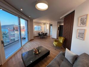 Elia Luxury Residence的休息区
