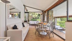 Gallery image of VILLA FIORILLO 6, Emma Villas in Orbetello
