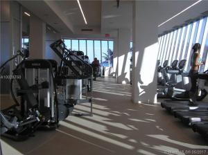 The fitness centre and/or fitness facilities at Fontainebleau #1 Luxury Relax