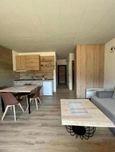 Kuchyň nebo kuchyňský kout v ubytování Mavrovo Apartment