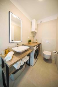 Ένα μπάνιο στο SPU +22 φωτογραφίες