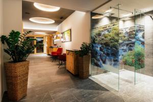Vstupní hala nebo recepce v ubytování Ferienresidenz Raich - Appartements mit Sky Wellness und Garten + 37 fotografií