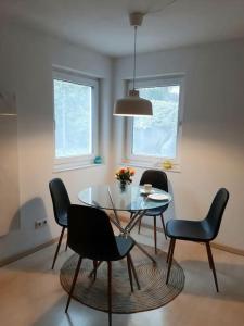 Χώρος καθιστικού στο Quiet, modern flat with own terrace