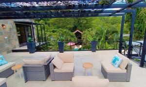 Ruang duduk di Suite La Orquidea