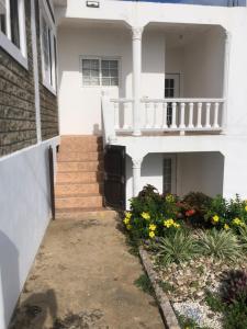 Atlantic Breeze Apartments, Canouan Island的阳台或露台