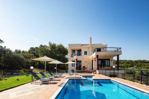 Πισίνα στο ή κοντά στο Villa Artemis