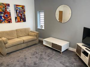 Gallery image of A modern, dog-friendly 3 bedrm canal side property in Bolton le Sands