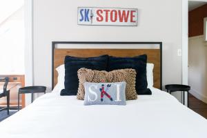 Gallery image of 1820 House - VT Charm + Modern Comforts + Hot Tub in Stowe
