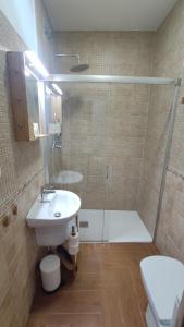 Ein Badezimmer in der Unterkunft Dormir en Cádiz