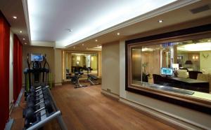 Fitness centrum a/nebo fitness zařízení v ubytování Sporthotel Lorünser