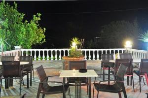 A restaurant or other place to eat at Hotel Pyrros