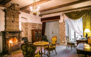 Prostor za sedenje u objektu Antonius Hotel