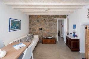 Gallery image of Panoramic View Apartment @ Elia beach in Mýkonos City