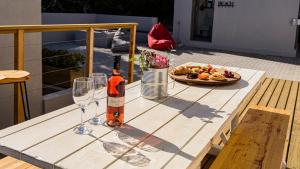 Fotografie z fotogalerie ubytování Lapaside Self Catering Near Gansbaai v destinaci Gansbaai