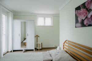 A bed or beds in a room at Ferienwohnung Morgensonne