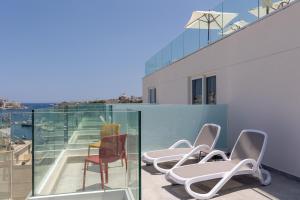 Balkón nebo terasa v ubytování Alavits Hotel by ST Hotels + 12 fotografií