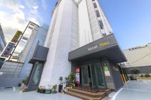 Gallery image of Hotel YOU in Yeosu