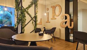 Posezení v ubytování Lipa, Hotel & Bistro