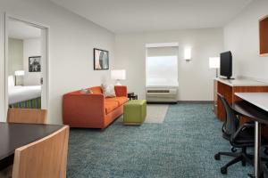 TV a/nebo společenská místnost v ubytování Home2 Suites by Hilton Austin Round Rock