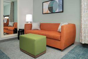 Posezení v ubytování Home2 Suites by Hilton Austin Round Rock