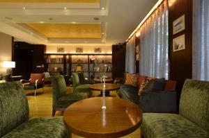 A seating area at Les Suites Taipei - Da An