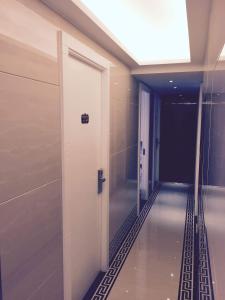 Gambar di galeri bagi Seasons Hotel - Causeway Bay di Hong Kong