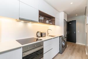 Foto dalla galleria di 16 on Bree One Bedroom with Amazing views of Cape Town a Città del Capo