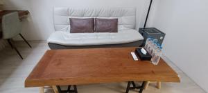 Posezení v ubytování Kanalung Yurakucho House