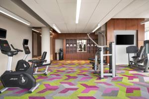 Fitness centrum a/nebo fitness zařízení v ubytování Courtyard by Marriott Washington Downtown/Convention Center