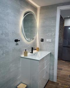 Ένα μπάνιο στο ADOME Apartment Nautico IV