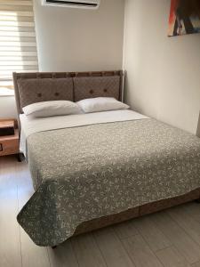 Ein Bett oder Betten in einem Zimmer der Unterkunft Two bedroom Apartment in Center Antalya near Shopping Center MarkAntalya
