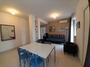 Posedenie v ubytovaní Maison Giolitti
