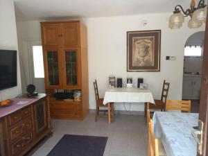 Kuchyň nebo kuchyňský kout v ubytování Szilva Apartman