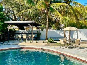 Πισίνα στο ή κοντά στο OASIS close to Hard Rock Caffe and Hollywood Beaches