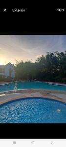Der Swimmingpool an oder in der Nähe von Juan Dolio Guababerry Resort
