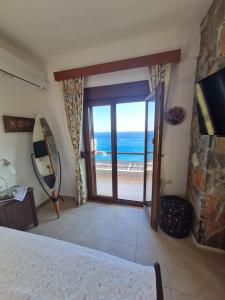 A television and/or entertainment centre at VILLA PETRINO