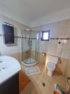 A bathroom at VILLA PETRINO