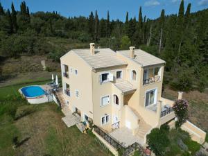 Πισίνα στο ή κοντά στο Villa Nino