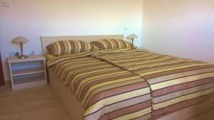 Posteľ alebo postele v izbe v ubytovaní Villa Palas Apartments 2